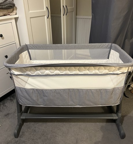 Babylo you and crib - and,